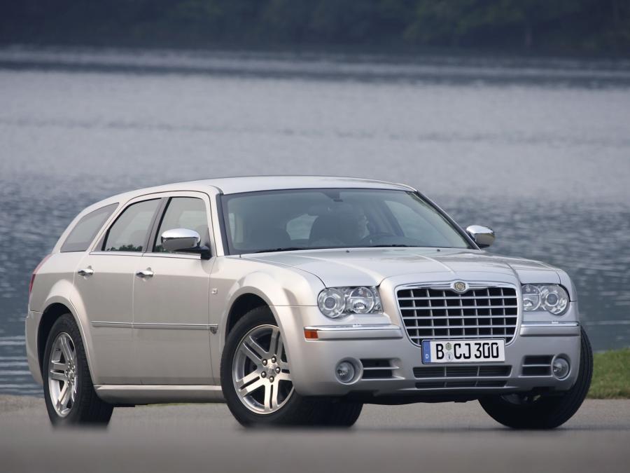  Chrysler 300C Touring 2004 года  (фото 8 из 16)